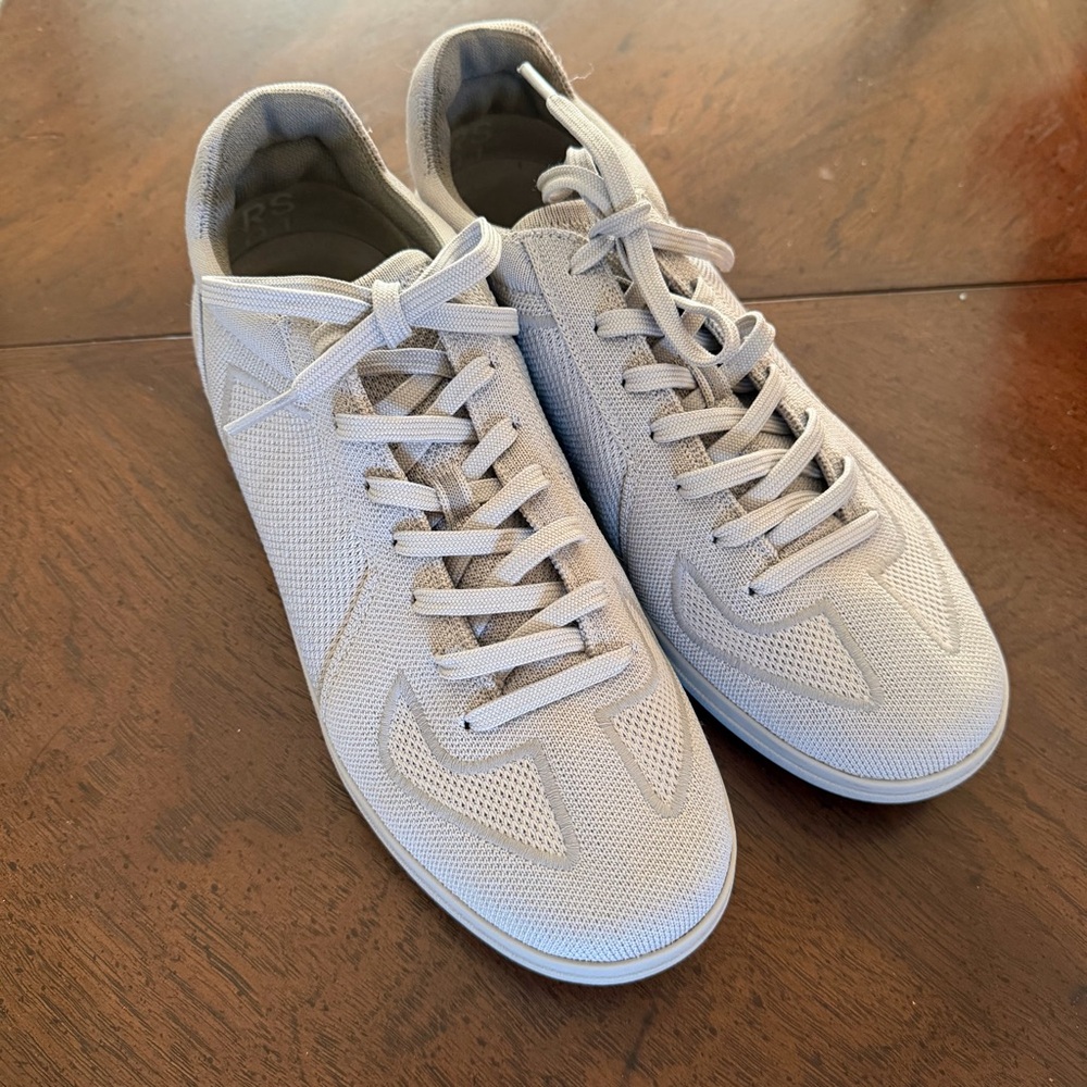 Rothy’s the Rs01 sneaker Gray size 9